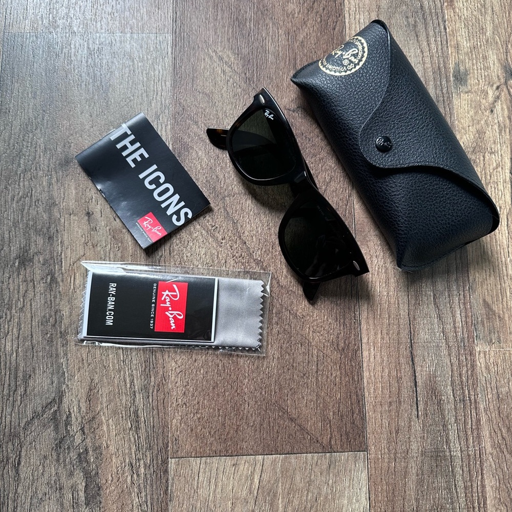 Ray-Ban Tortoise Shell Sunglasses - Picture 7 of 9